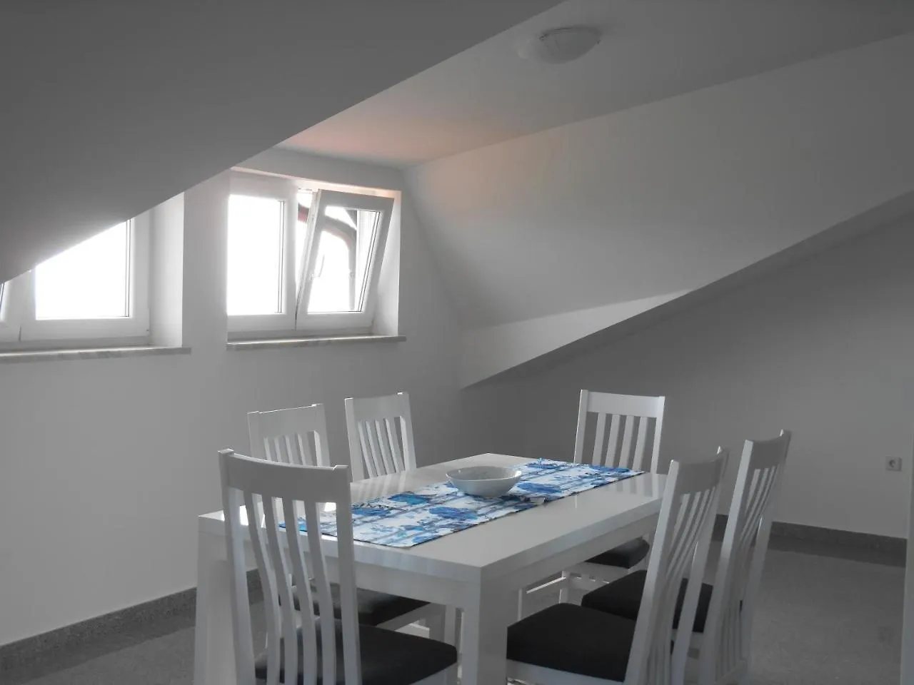 Apartments Diana Smrika Croatia